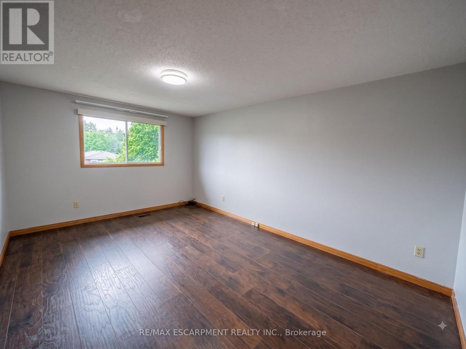 29 East 23rd Street, Hamilton, Ontario  L8V 2W5 - Photo 10 - X13676206