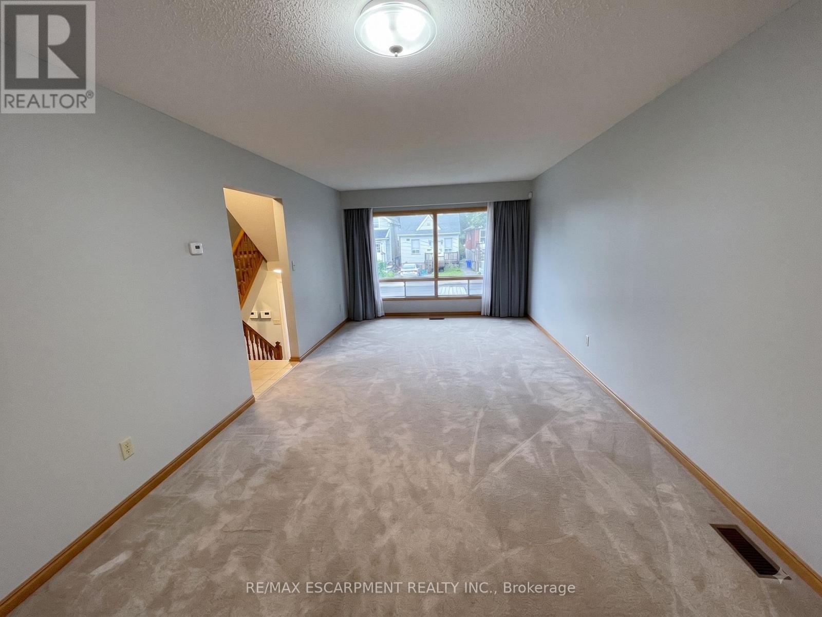 29 East 23rd Street, Hamilton, Ontario  L8V 2W5 - Photo 5 - X13676206