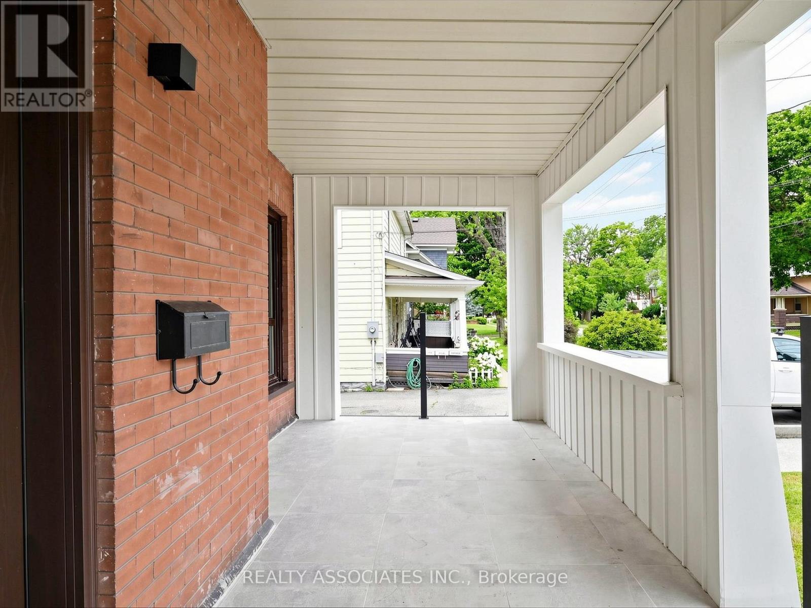 6058 Culp Street, Niagara Falls, Ontario  L2G 2B7 - Photo 5 - X13676294