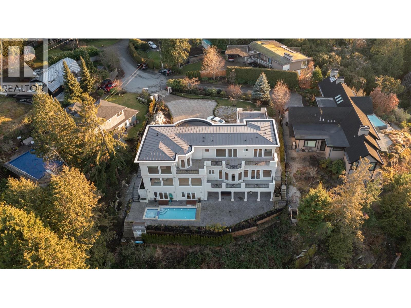 5417 Greentree Road, West Vancouver, British Columbia  V7W 1N3 - Photo 28 - R3154296