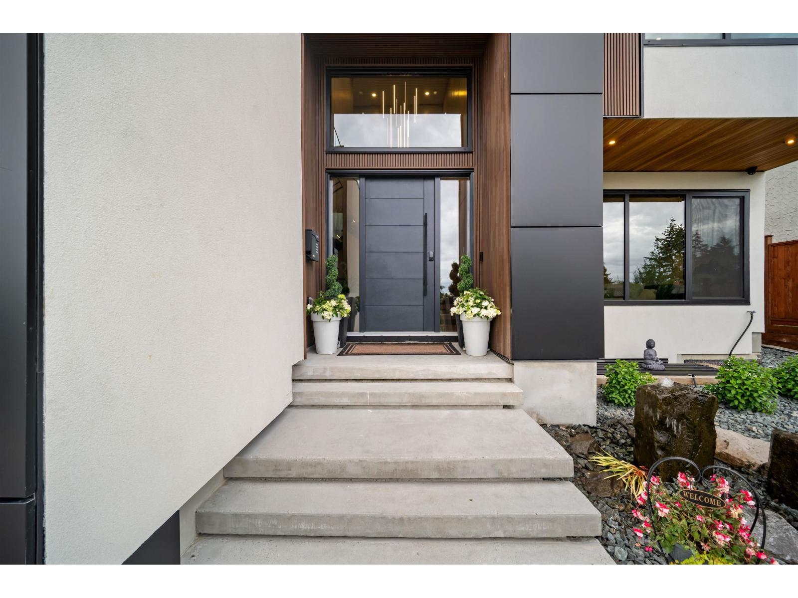 8102 Wiltshire Place, Delta, British Columbia  V4C 6T2 - Photo 2 - R3155611