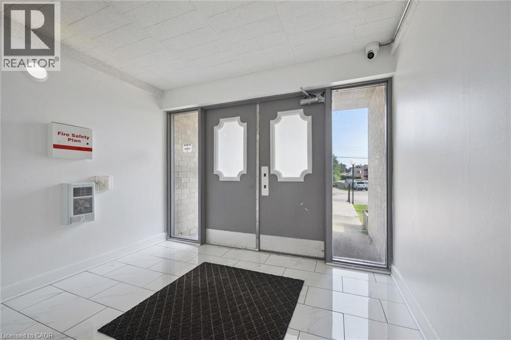 6 Walton Avenue Unit# 107, Kitchener, Ontario N2C 2B5 - Photo 2 - 40854411