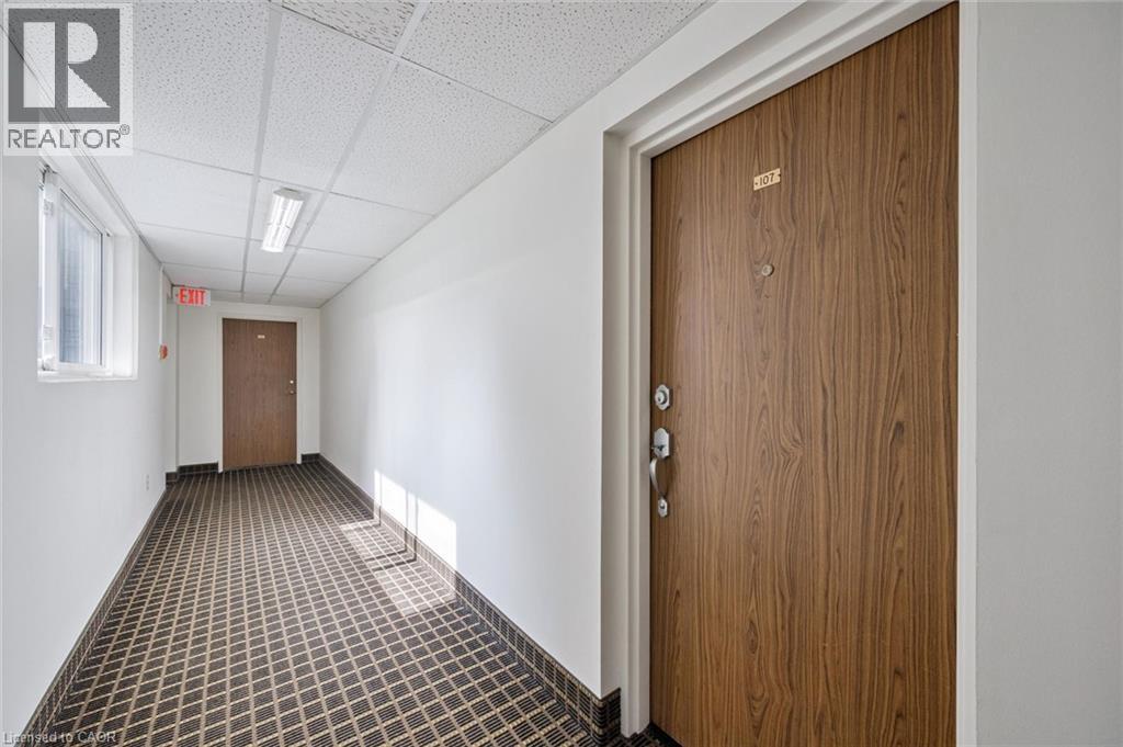 6 Walton Avenue Unit# 107, Kitchener, Ontario N2C 2B5 - Photo 3 - 40854411