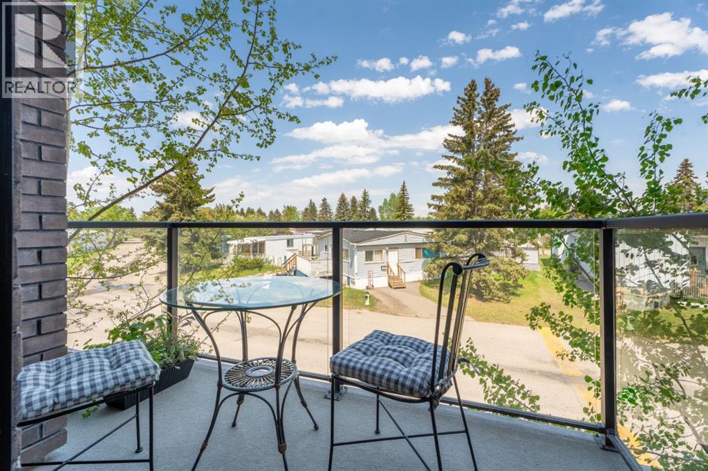 408 Greenbriar Common Nw, Calgary, Alberta  T3B 6J3 - Photo 18 - A2315369