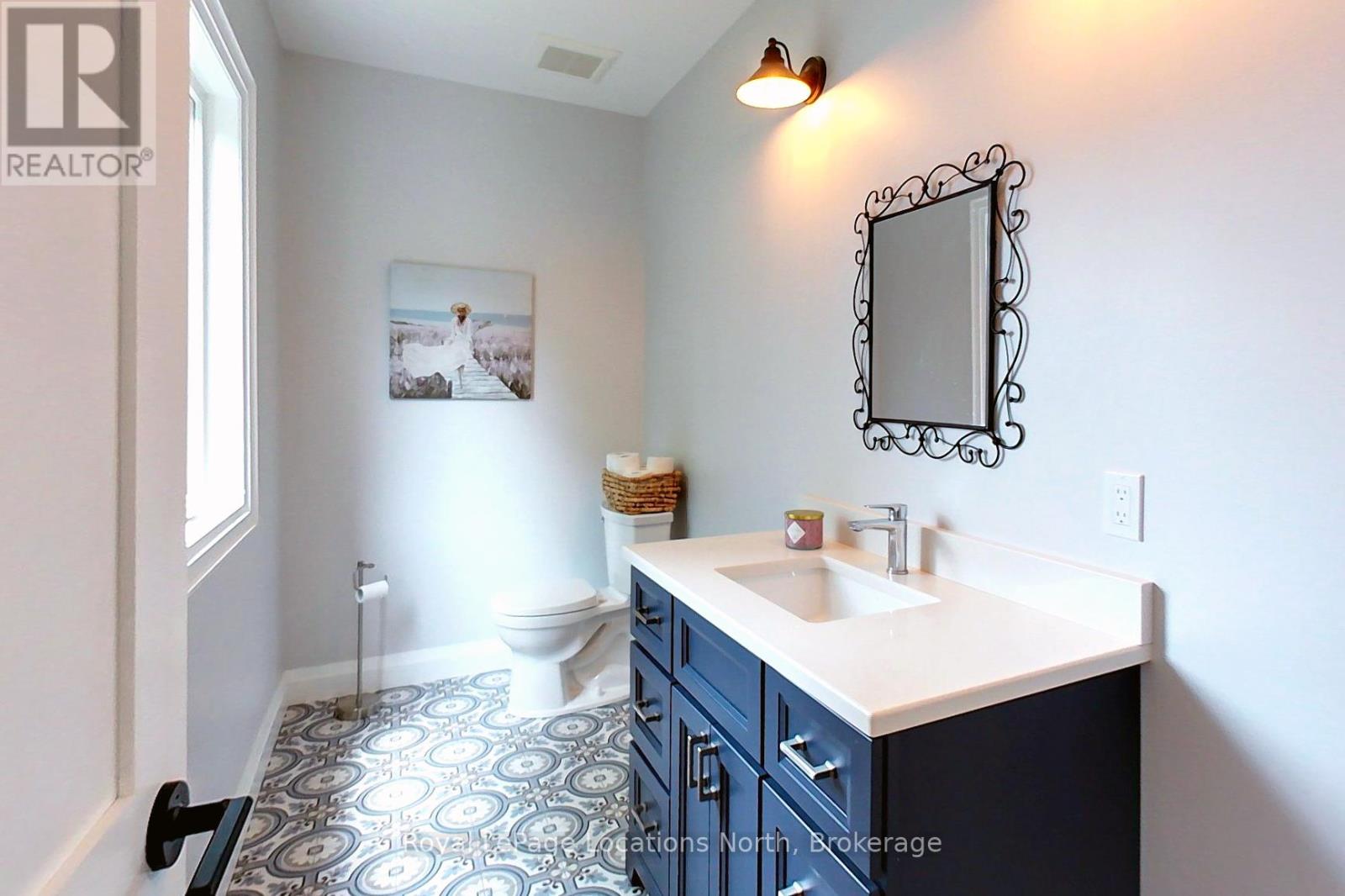 245 Jane Street, Clearview, Ontario  L0M 1S0 - Photo 30 - S13532262