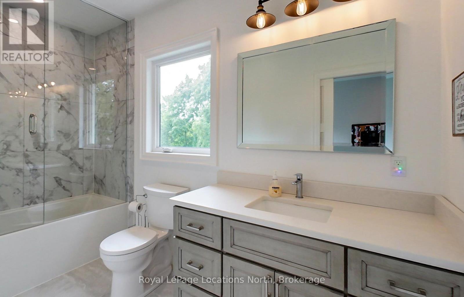 245 Jane Street, Clearview, Ontario  L0M 1S0 - Photo 37 - S13532262