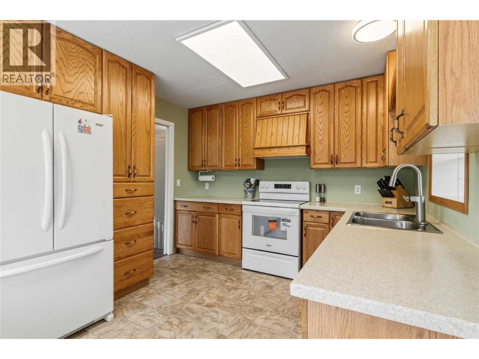2344 Pleasant Dale Road, Blind Bay, British Columbia  V0E 1H2 - Photo 18 - 10393825