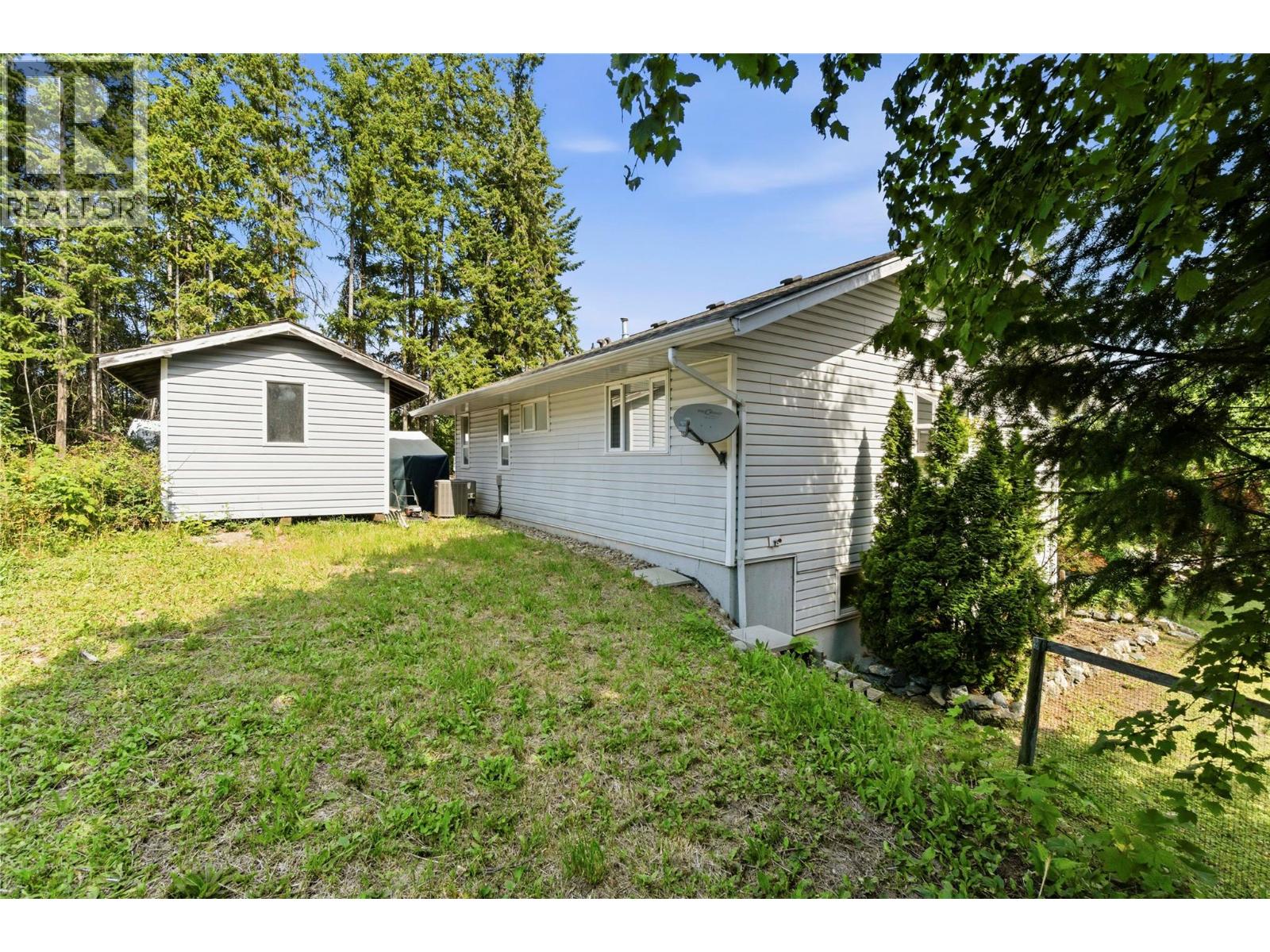 2344 Pleasant Dale Road, Blind Bay, British Columbia  V0E 1H2 - Photo 8 - 10393825