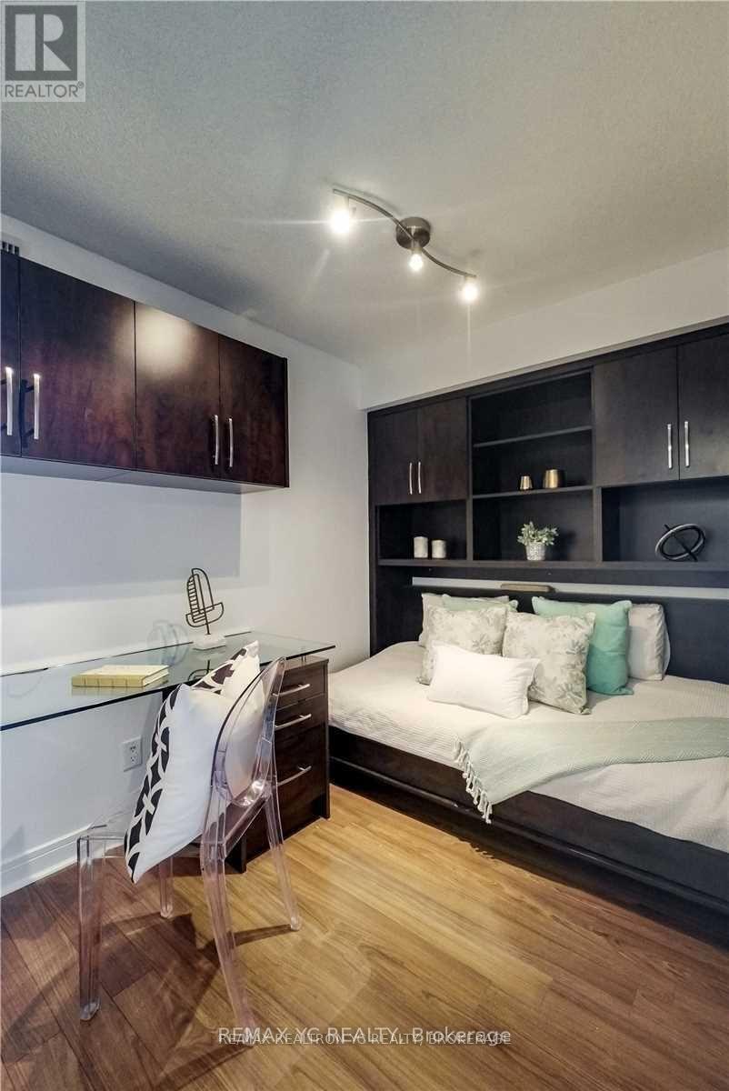 1815 - 31 Bales Avenue, Toronto, Ontario  M2N 7L6 - Photo 2 - C13673220