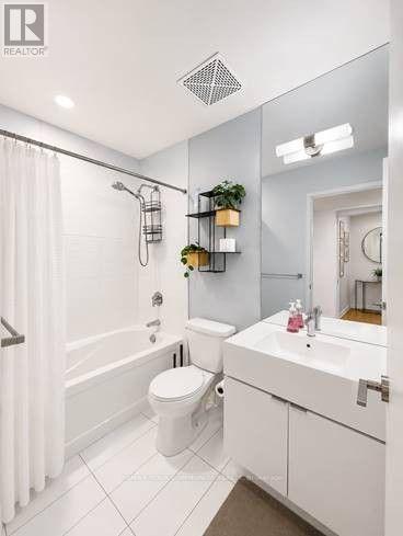 1026 - 21 Iceboat Terrace, Toronto, Ontario  M5V 4A9 - Photo 8 - C13675838
