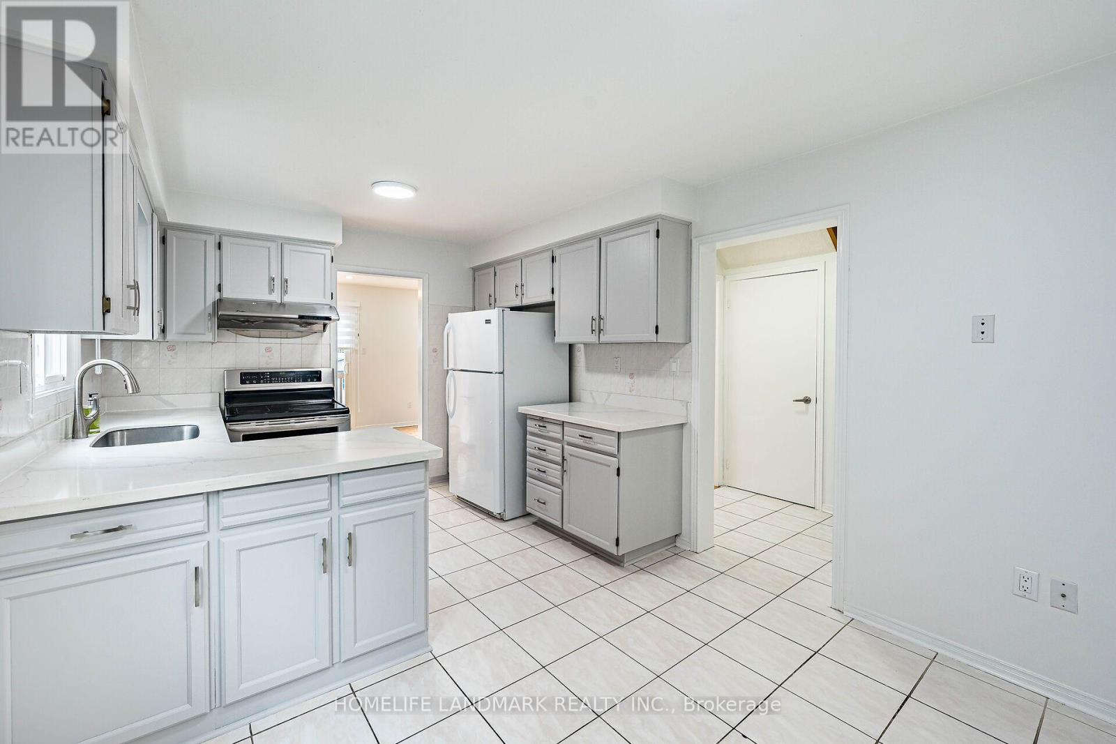 62 Danjohn Crescent, Toronto, Ontario  M1V 3N4 - Photo 16 - E13672854
