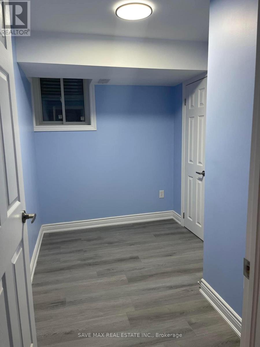 Bsmt - 647 Yates Drive, Milton, Ontario  L9T 7P6 - Photo 6 - W13676224