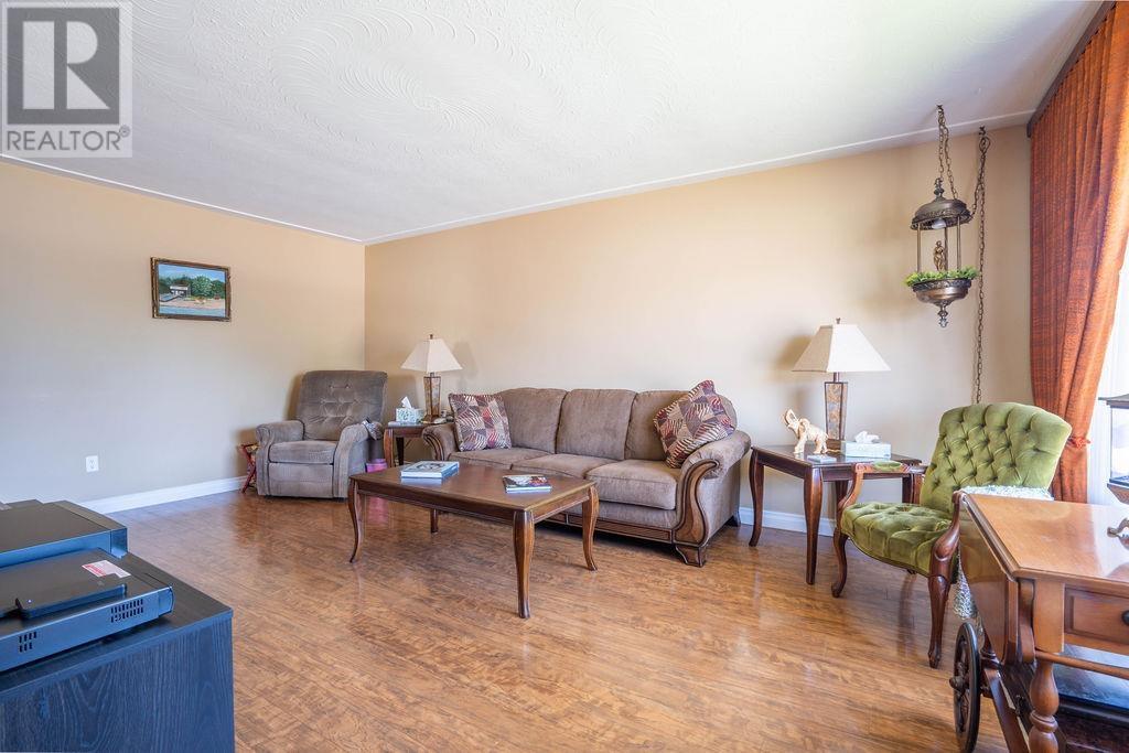 536 Charles St, Sault Ste. Marie, Ontario  P6C 3L8 - Photo 15 - SM261789