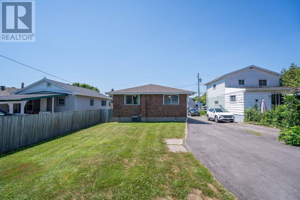 536 Charles St, Sault Ste. Marie, Ontario  P6C 3L8 - Photo 5 - SM261789