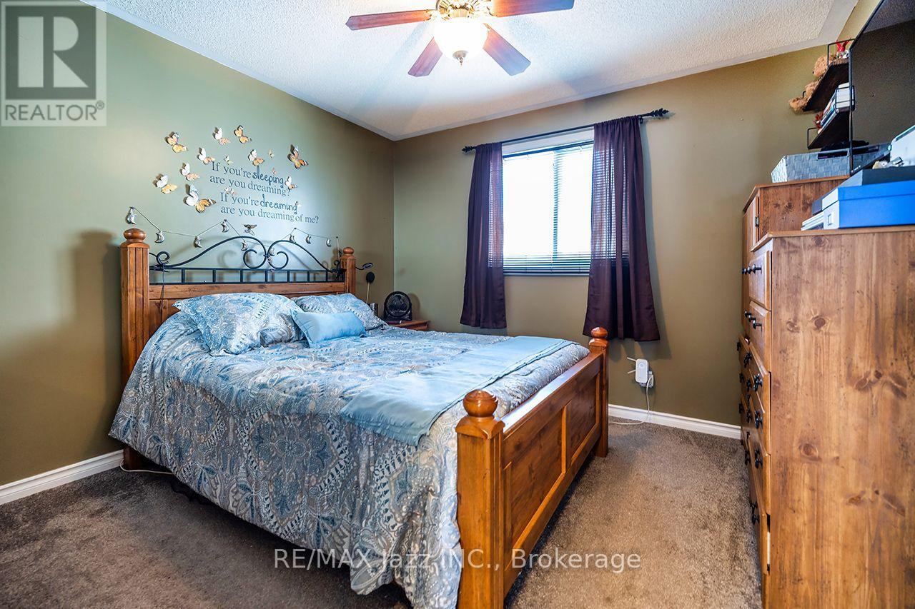 24 Glenn Drive, Quinte West, Ontario  K8V 6E3 - Photo 12 - X13676394