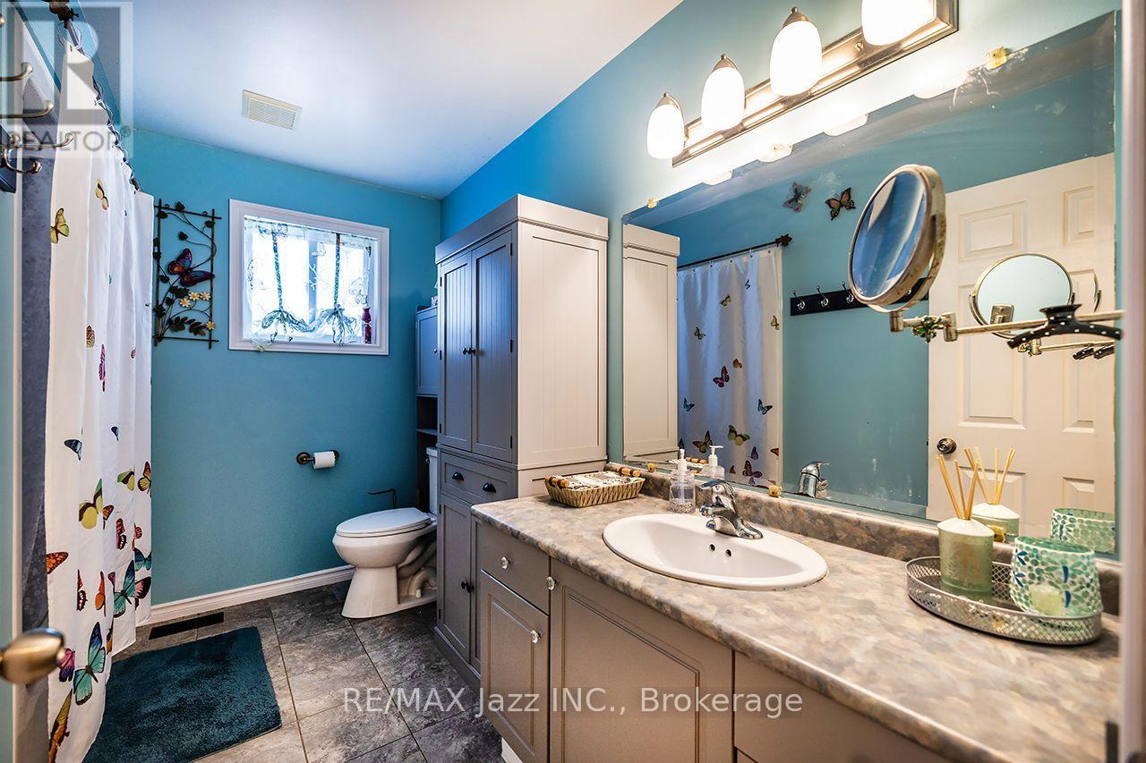 24 Glenn Drive, Quinte West, Ontario  K8V 6E3 - Photo 13 - X13676394