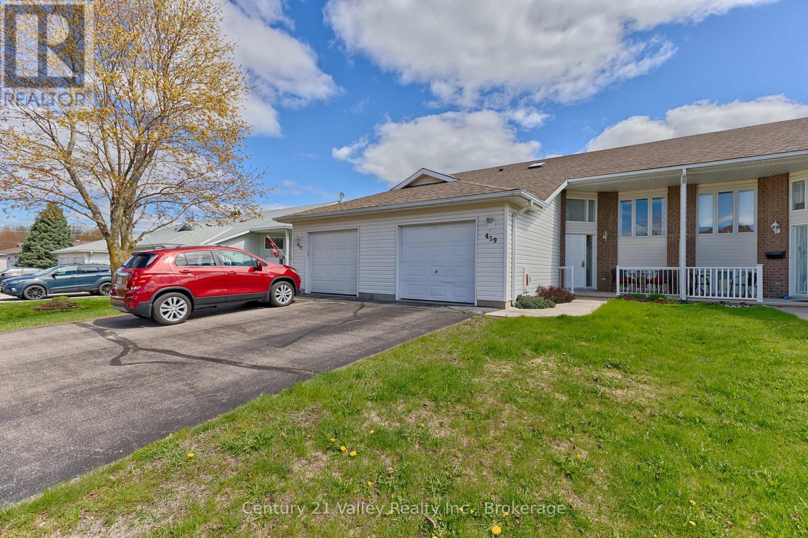 439 Mayhew Street, Renfrew, Ontario  K7V 4L4 - Photo 4 - X13676406