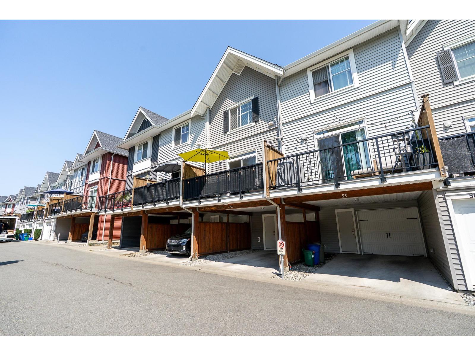 54 19128 65 AVENUE, Surrey, British Columbia
