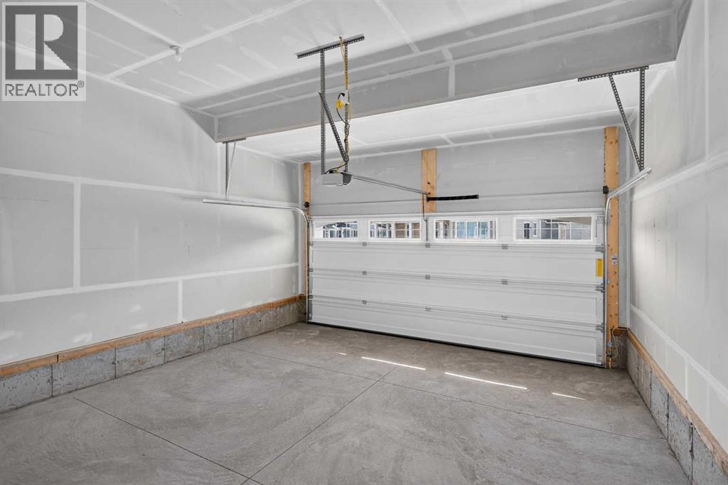 110 Yorkstone Villas SW, Calgary, Alberta  T2X 6J7 - Photo 41 - A2334118