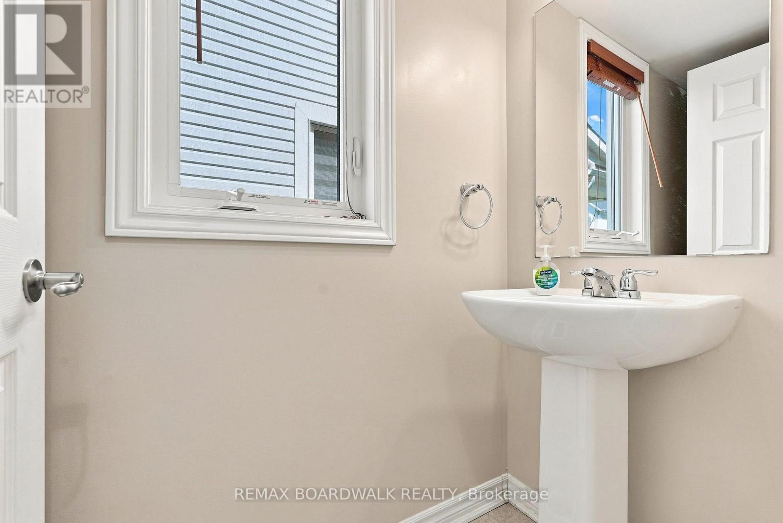 355 Sweetclover Way, Ottawa, Ontario  K4A 1E6 - Photo 10 - X13676316