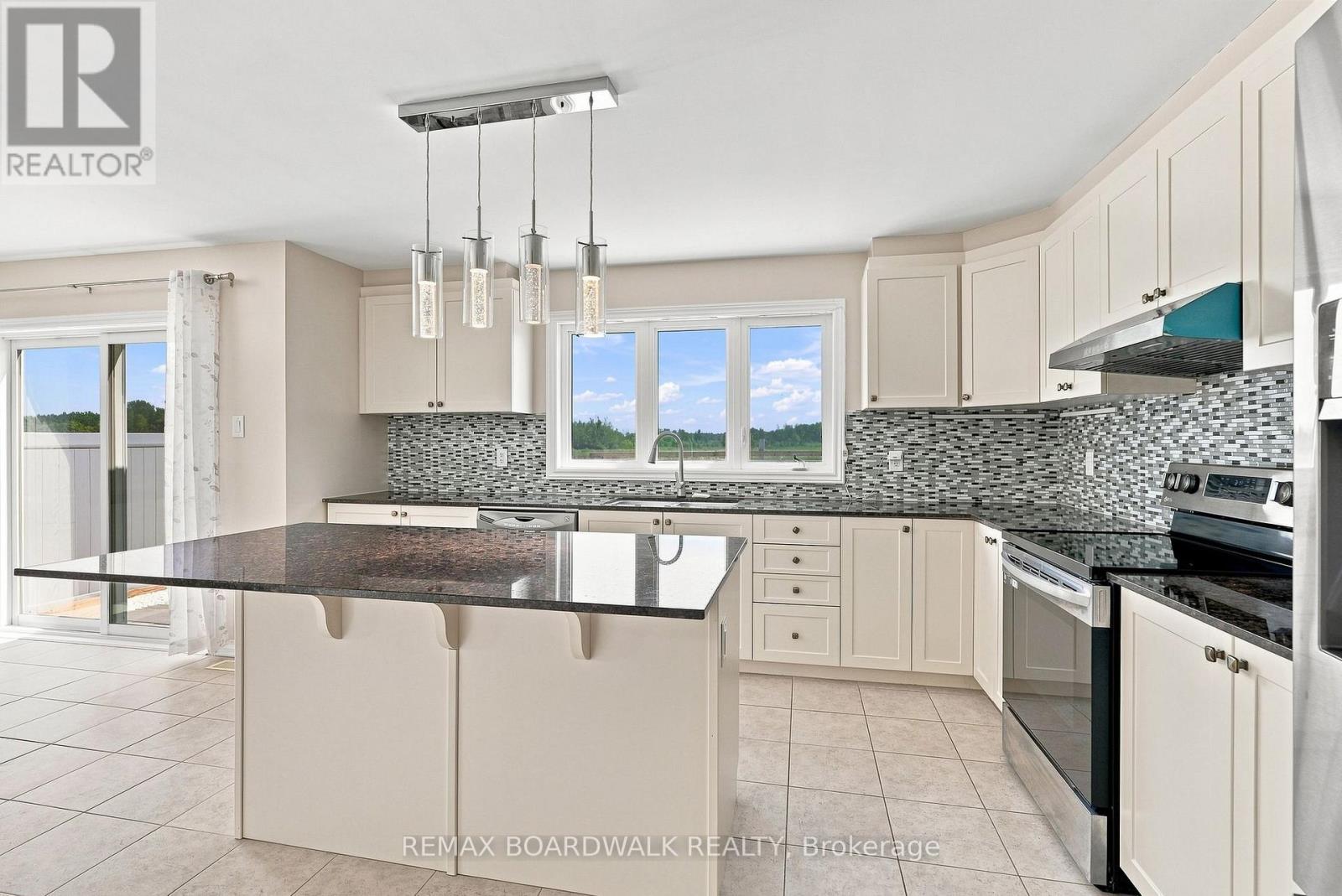 355 Sweetclover Way, Ottawa, Ontario  K4A 1E6 - Photo 18 - X13676316