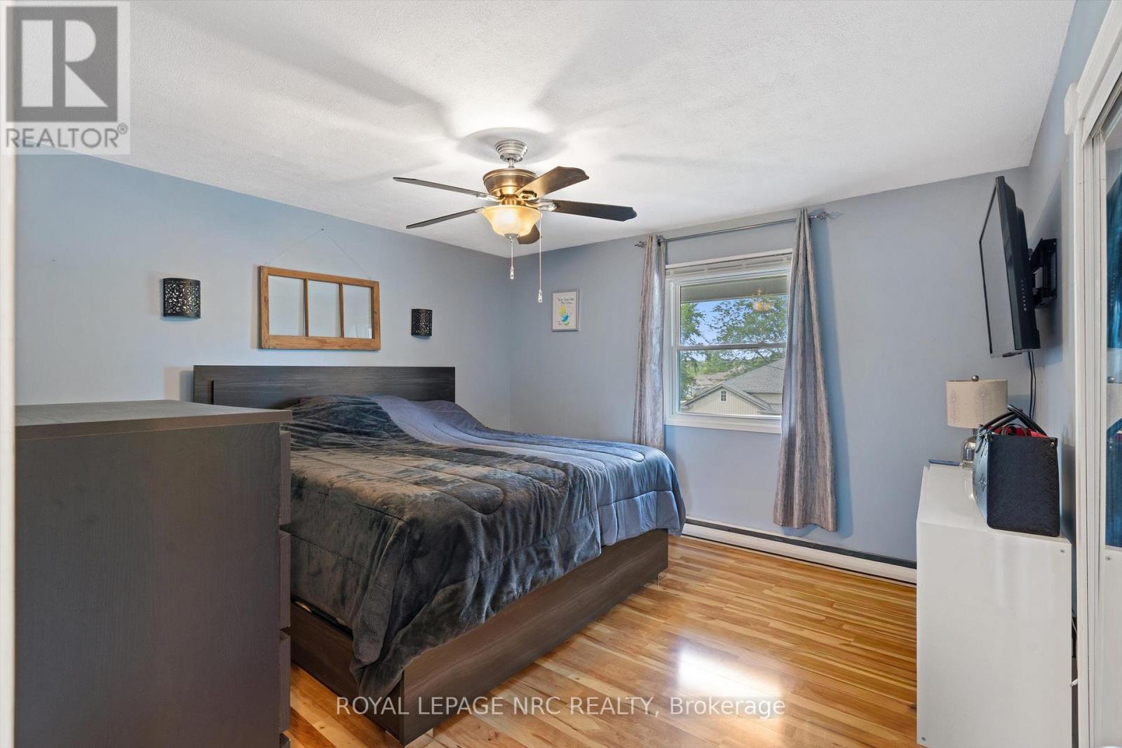 11 Connaught Avenue, Thorold (Port Robinson), Ontario  L0S 1K0 - Photo 16 - X13676366