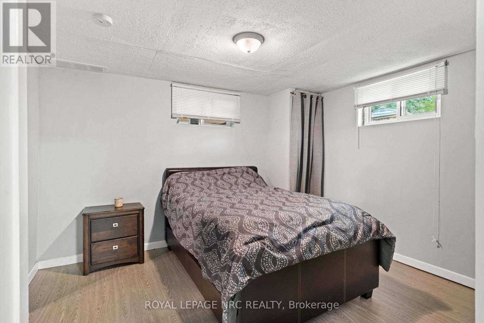 11 Connaught Avenue, Thorold (Port Robinson), Ontario  L0S 1K0 - Photo 27 - X13676366
