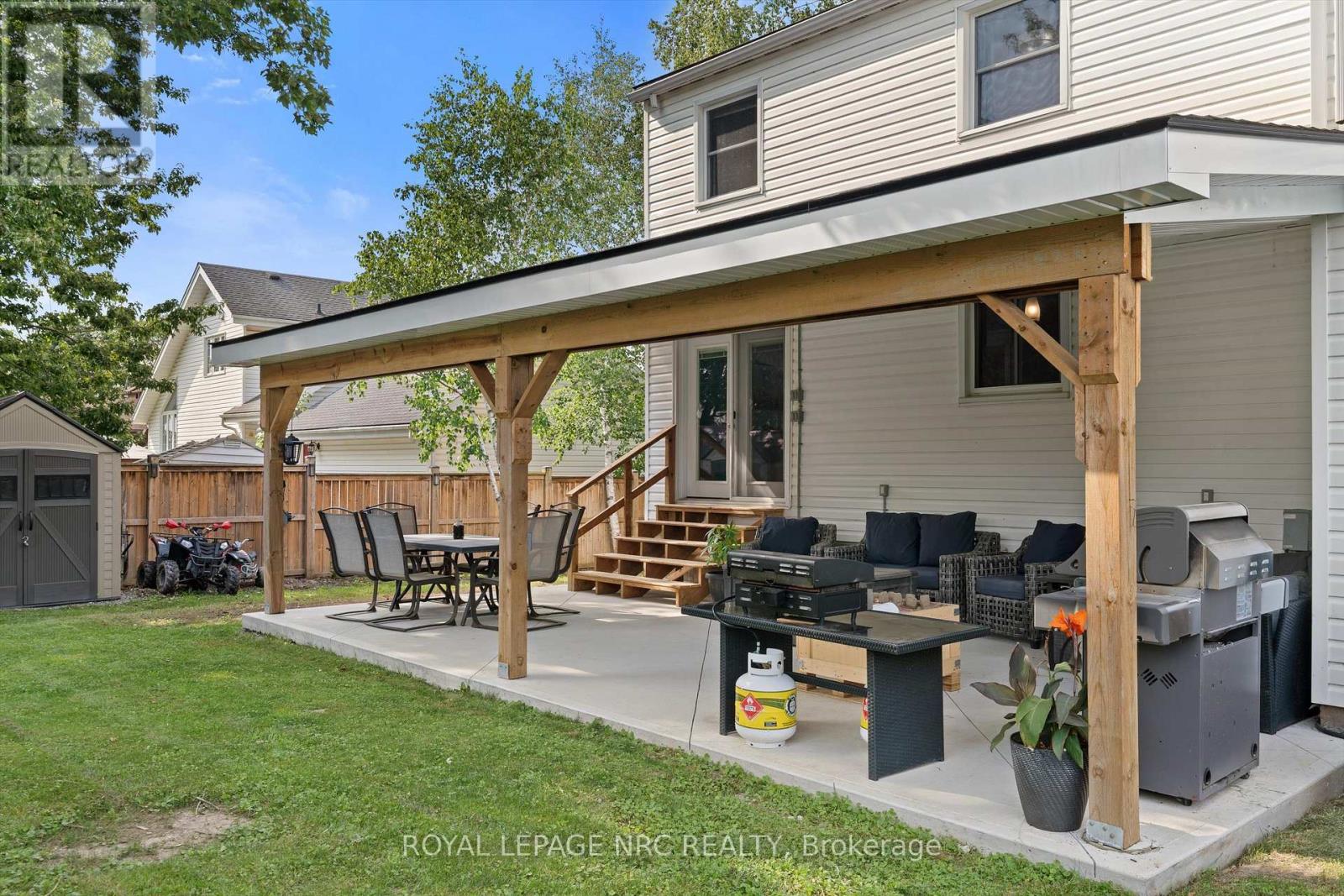 11 Connaught Avenue, Thorold (Port Robinson), Ontario  L0S 1K0 - Photo 37 - X13676366