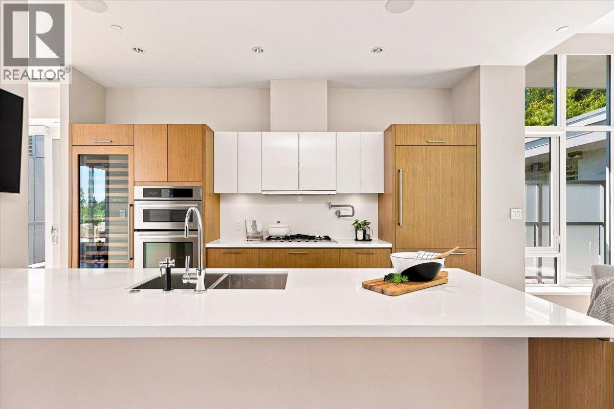702 908 Keith Road, West Vancouver, British Columbia V7T 1M3 - Photo 11 - R3155793