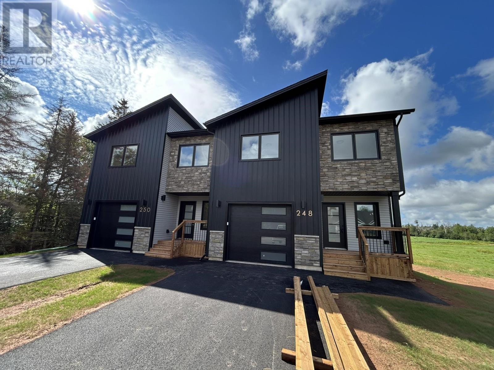 248 Ferry Road, Cornwall, Prince Edward Island  C0A 1H4 - Photo 1 - 202604151