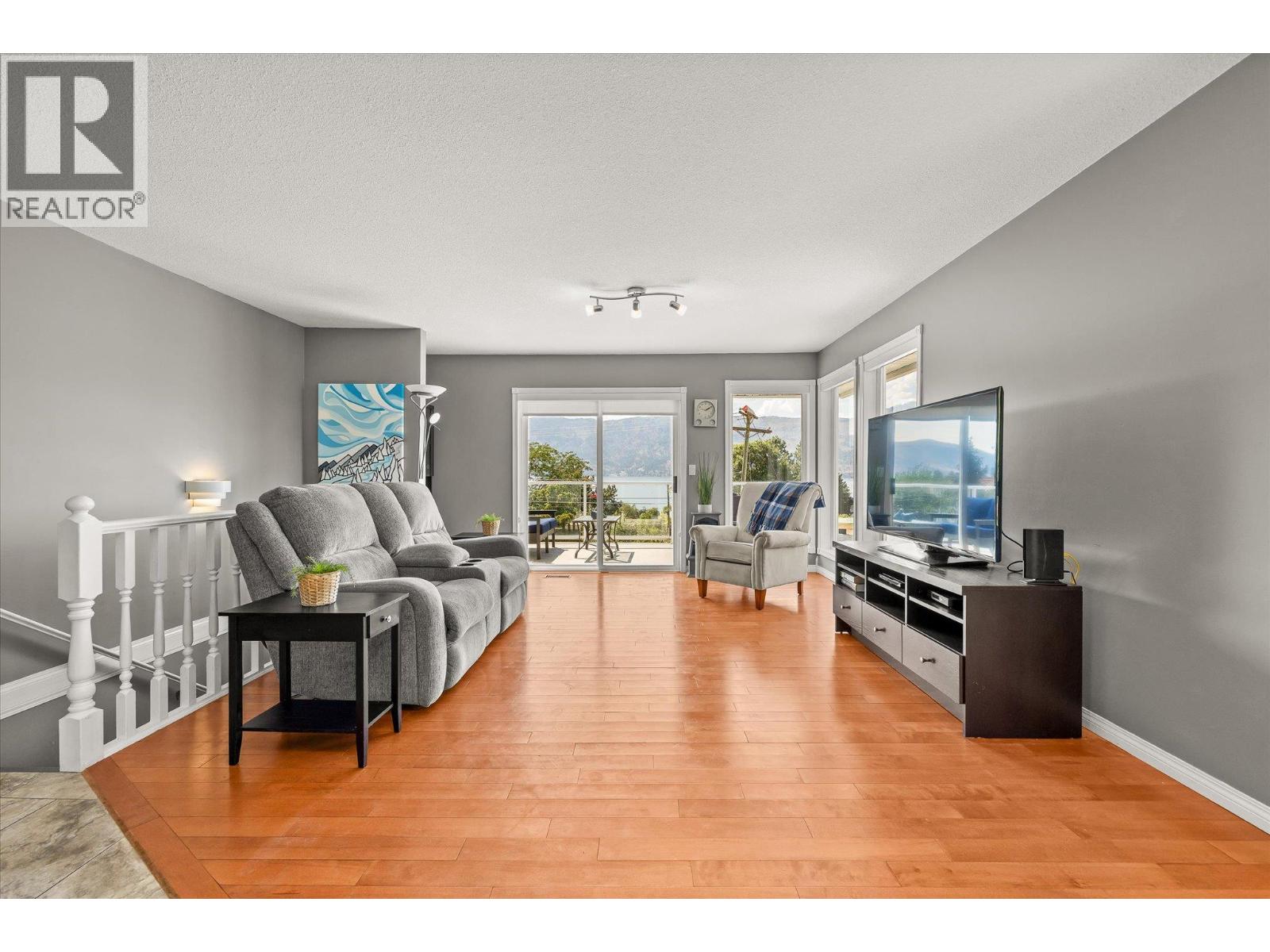12462 Carrs Landing Road, Lake Country, British Columbia  V4V 1A1 - Photo 8 - 10396779