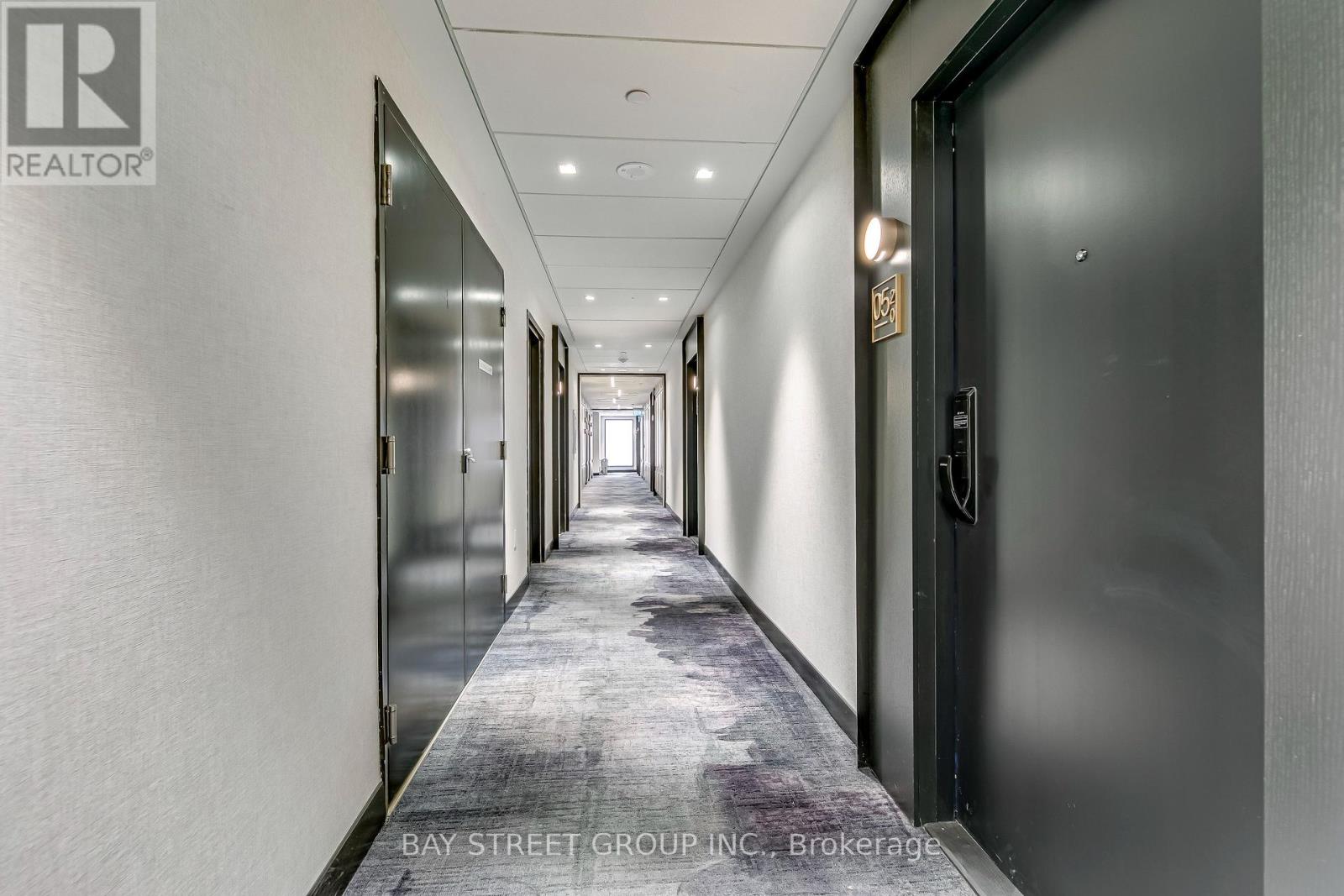 520 - 3200 William Coltson Avenue, Oakville, Ontario  L6H 7C2 - Photo 6 - W13565656