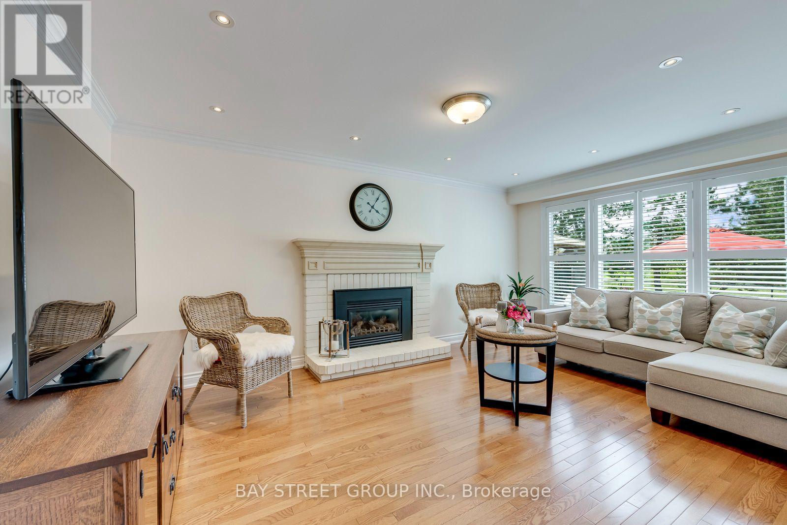 4177 Millcroft Park Drive, Burlington, Ontario  L7M 3V2 - Photo 13 - W13675796