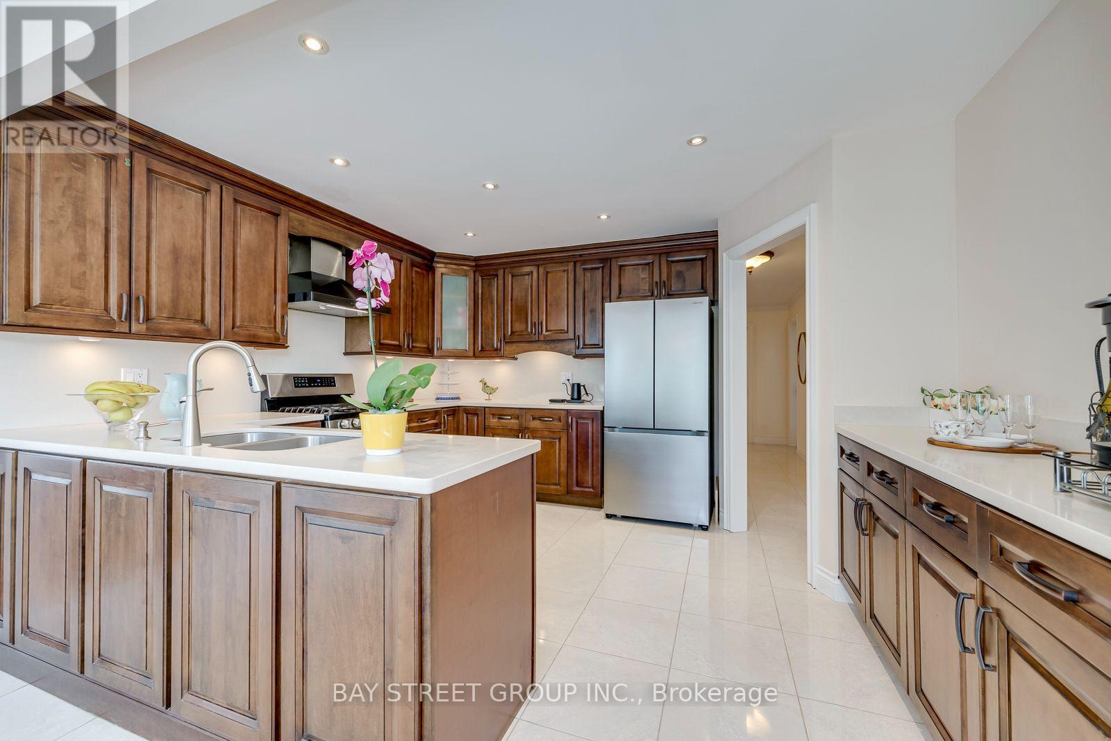4177 Millcroft Park Drive, Burlington, Ontario  L7M 3V2 - Photo 15 - W13675796