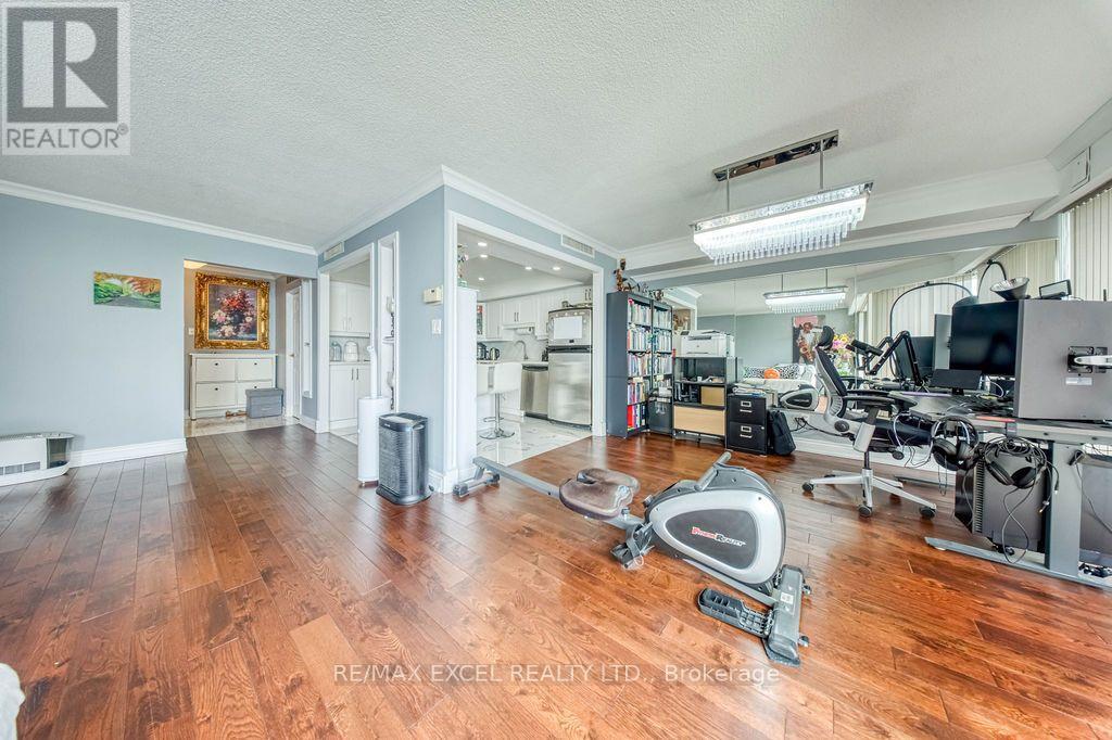 3403 - 65 Harbour Square, Toronto, Ontario  M5J 2L4 - Photo 10 - C13676328