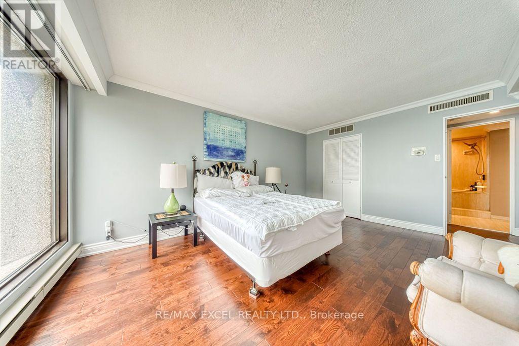 3403 - 65 Harbour Square, Toronto, Ontario  M5J 2L4 - Photo 19 - C13676328