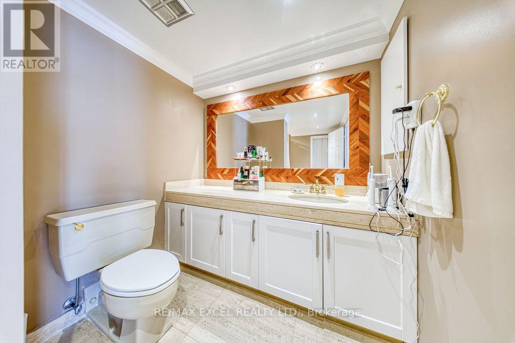 3403 - 65 Harbour Square, Toronto, Ontario  M5J 2L4 - Photo 22 - C13676328