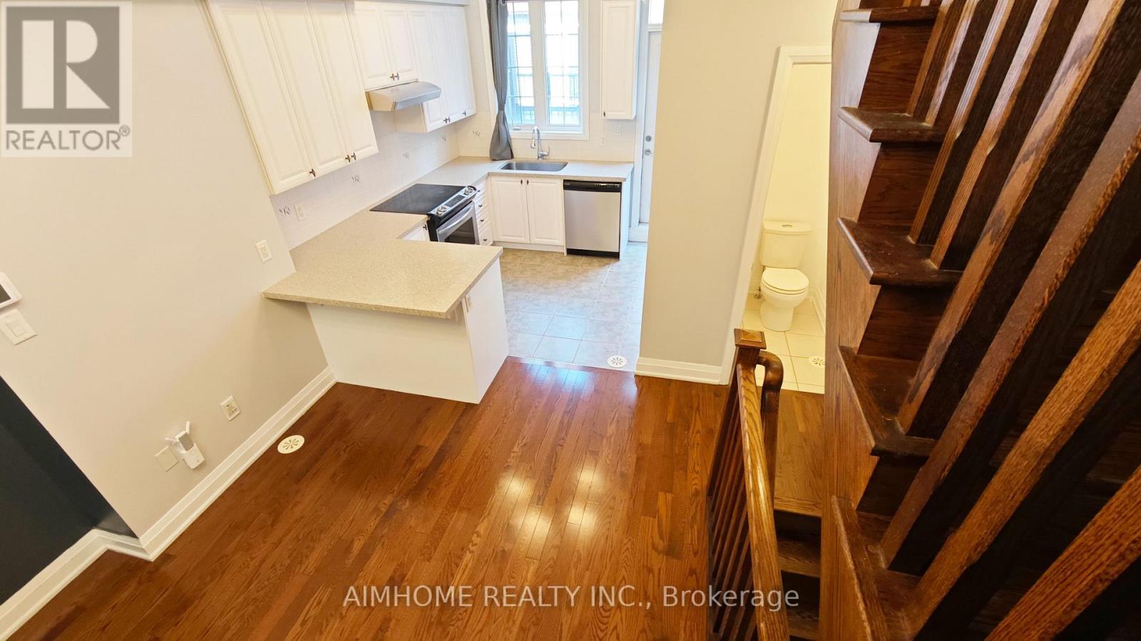 40 Raffeix Lane, Toronto, Ontario  M5A 0G5 - Photo 2 - C13676344