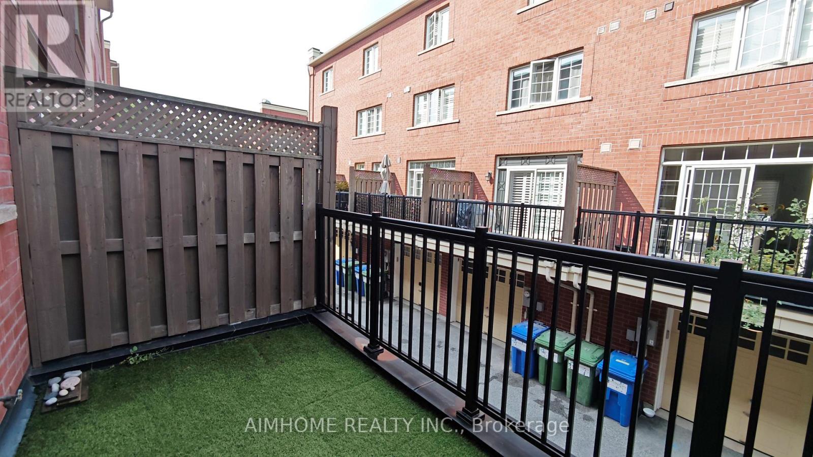 40 Raffeix Lane, Toronto, Ontario  M5A 0G5 - Photo 21 - C13676344