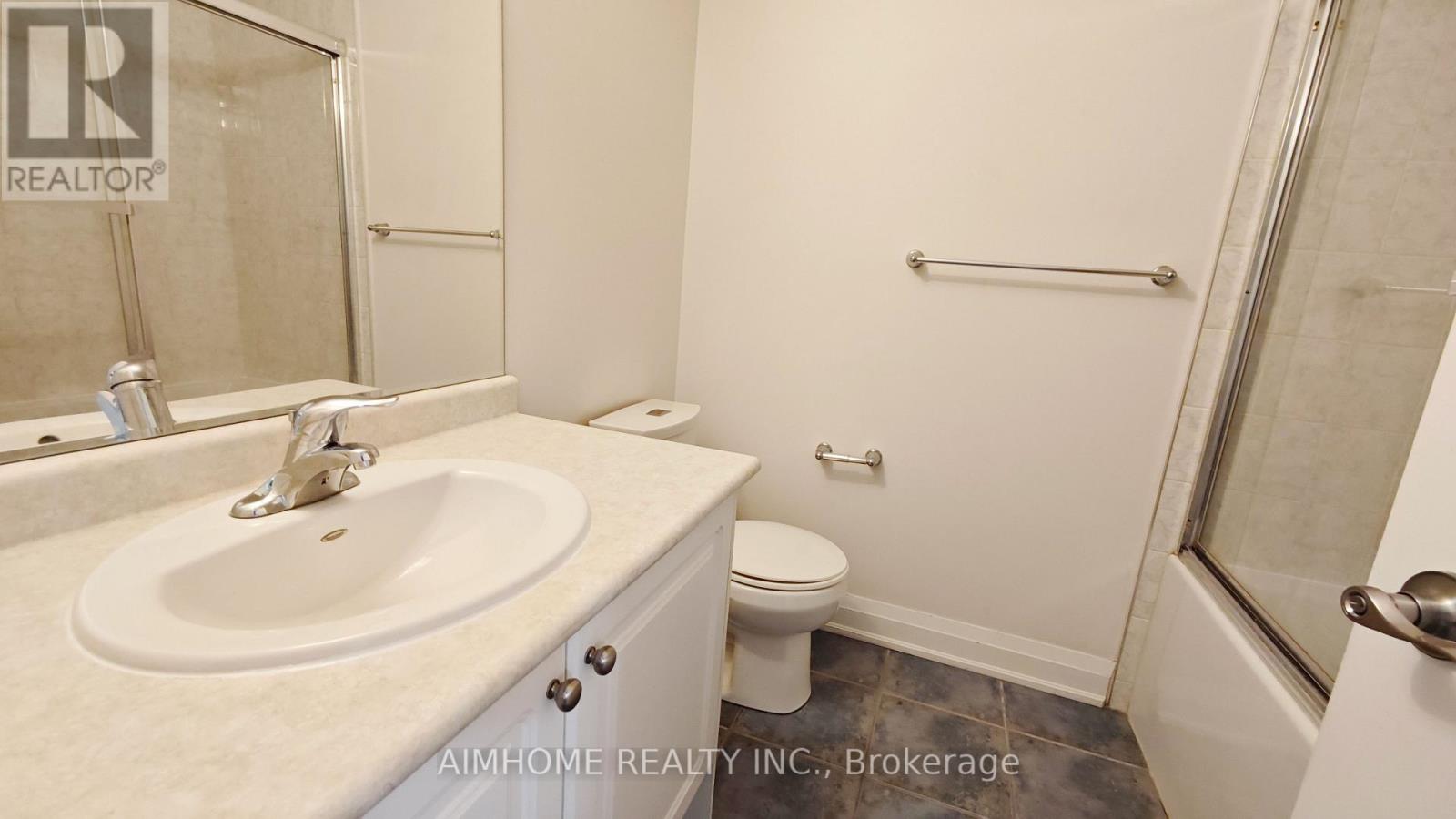 40 Raffeix Lane, Toronto, Ontario  M5A 0G5 - Photo 29 - C13676344