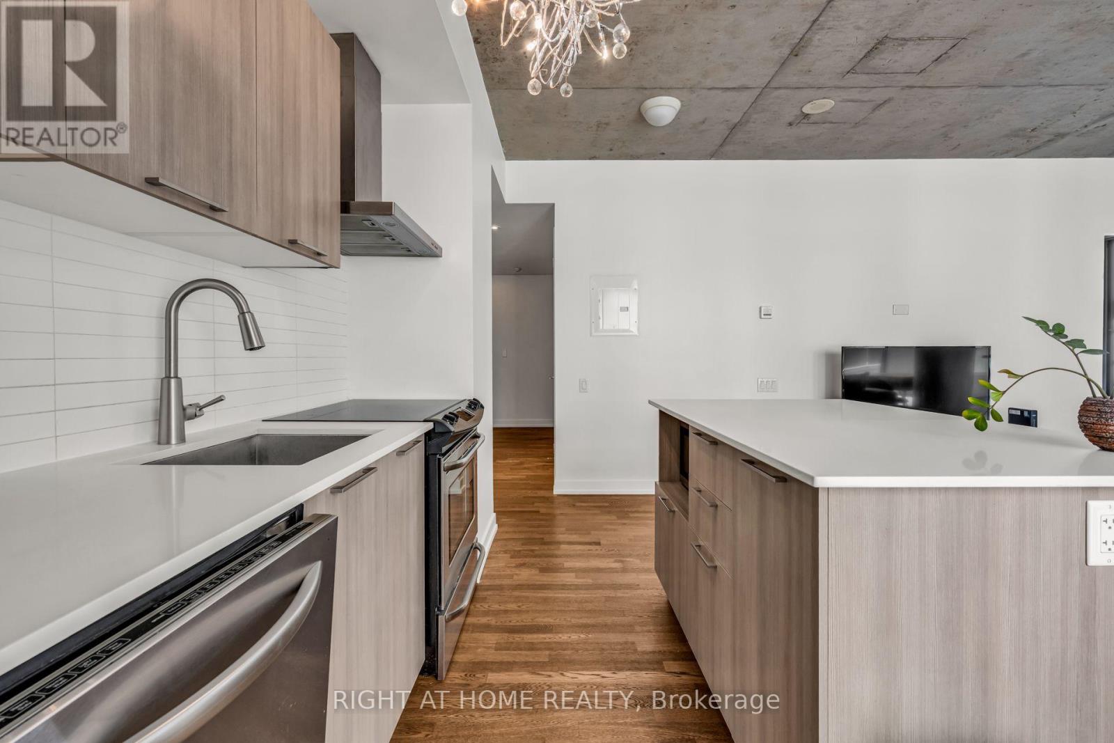 605 - 650 King Street W, Toronto, Ontario  M5V 0H6 - Photo 24 - C13676352