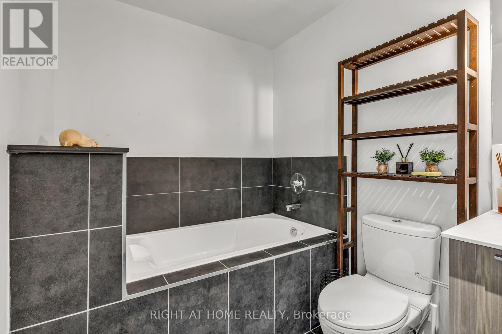 605 - 650 King Street W, Toronto, Ontario  M5V 0H6 - Photo 31 - C13676352