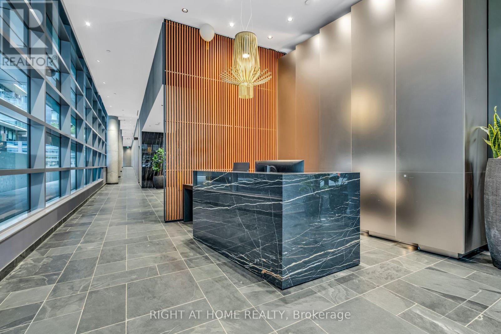 605 - 650 King Street W, Toronto, Ontario  M5V 0H6 - Photo 6 - C13676352