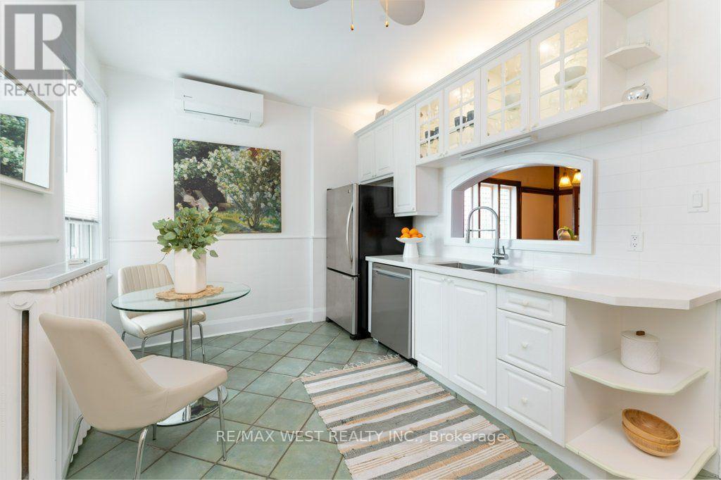 40 Delaware Avenue, Toronto, Ontario  M6H 2S7 - Photo 15 - C13676380