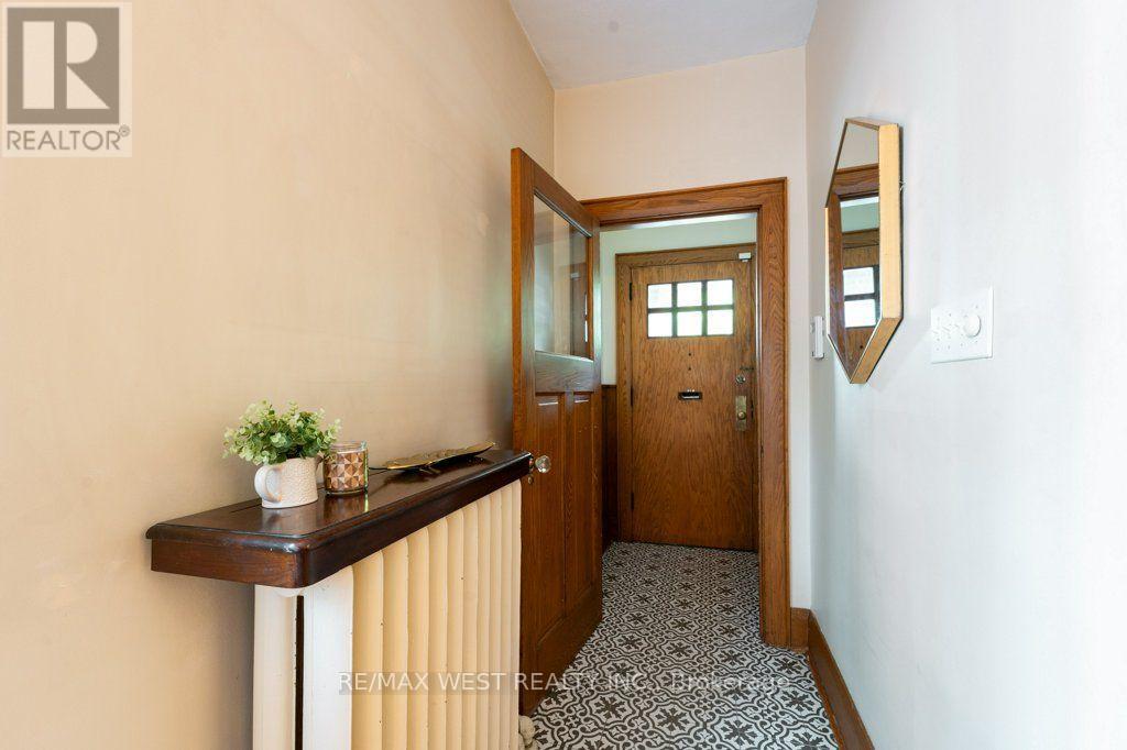 40 Delaware Avenue, Toronto, Ontario  M6H 2S7 - Photo 8 - C13676380