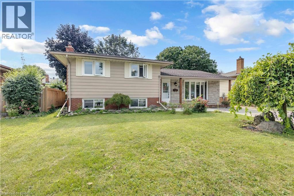 92 Brier Park Road, Brantford, Ontario  N3R 5T4 - Photo 2 - 40854538