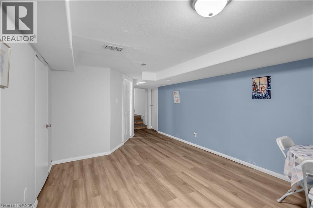 92 Brier Park Road, Brantford, Ontario  N3R 5T4 - Photo 35 - 40854538