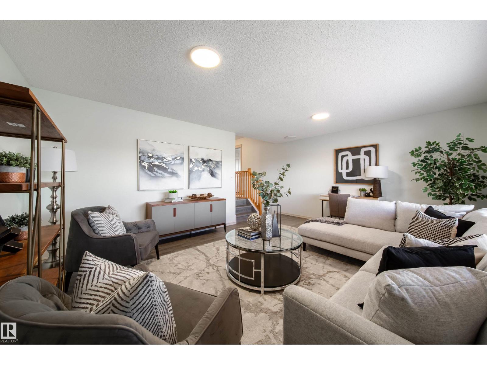 4811 152 Av Nw, Edmonton, Alberta  T5Y 3B8 - Photo 1 - E4503842
