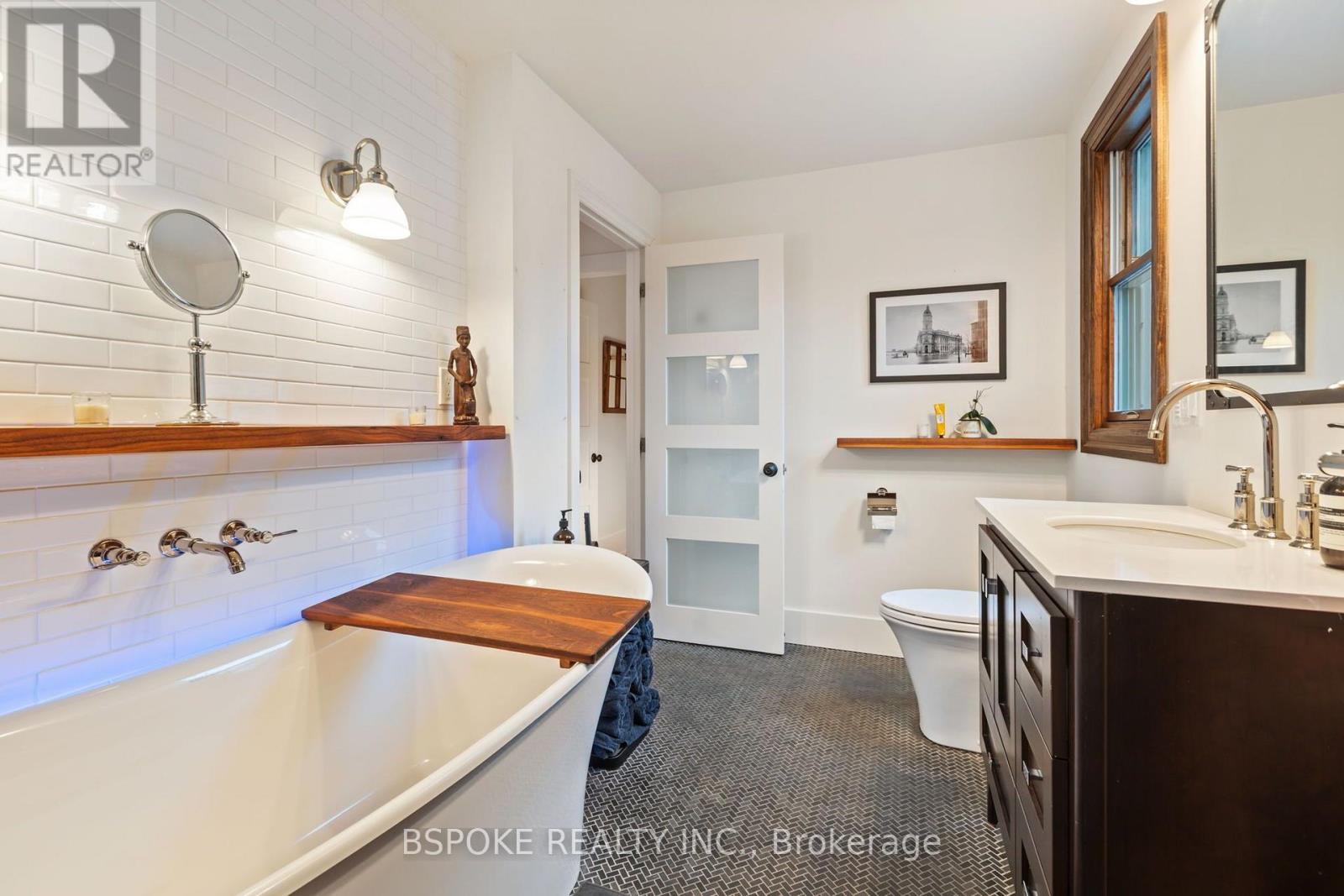 126 Oakcrest Avenue, Toronto, Ontario  M4C 1B9 - Photo 22 - E13676330