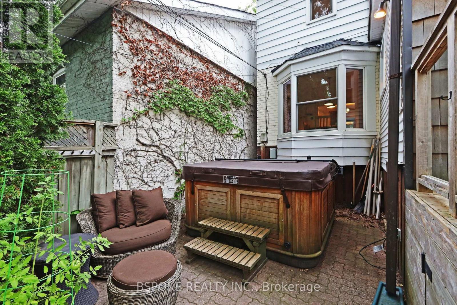 126 Oakcrest Avenue, Toronto, Ontario  M4C 1B9 - Photo 28 - E13676330